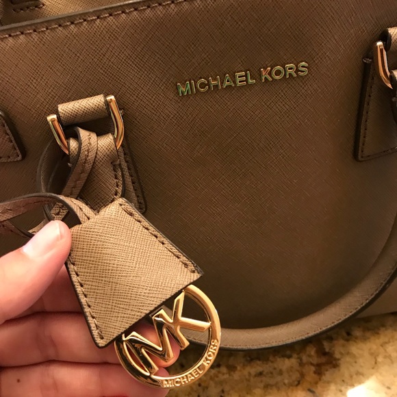 Michael Kors Satchel - Picture 5 of 6